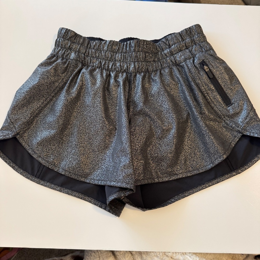 Lululemon tracker/Track That Short Metallic Foil Black Running Shorts Womens 6